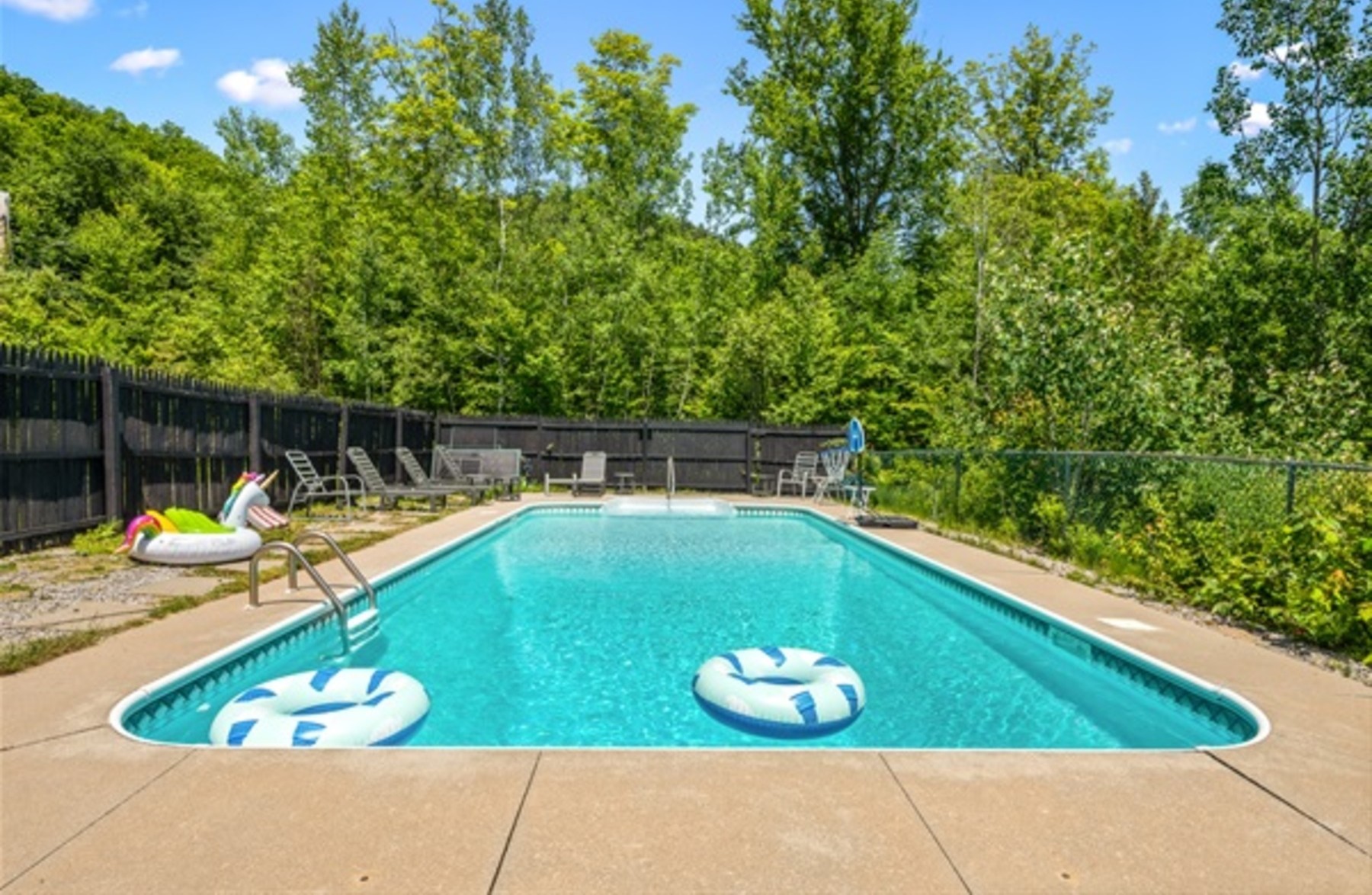 Seasonal outdoor pool at Keystone Lodge